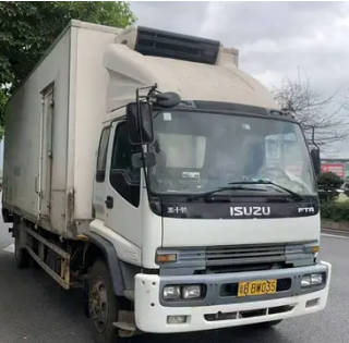 出售五十铃7.6米冷藏车180匹马力 包过户或外迁